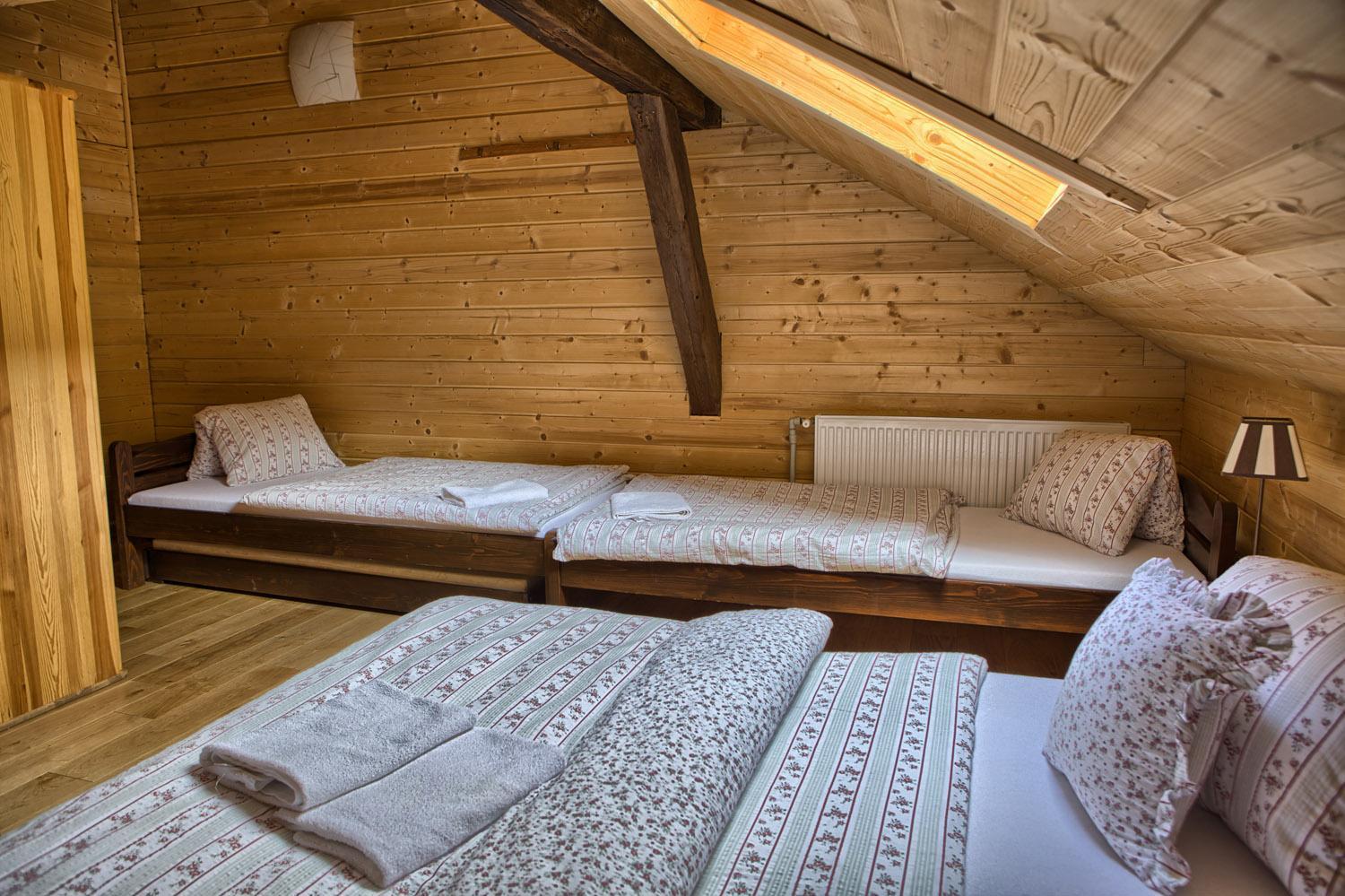 Penzion Zbojnicky Halas Tisovec Exterior foto