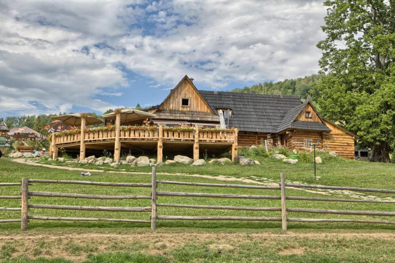 Penzion Zbojnicky Halas Tisovec Exterior foto